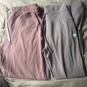 Vuori joggers and leggings size small